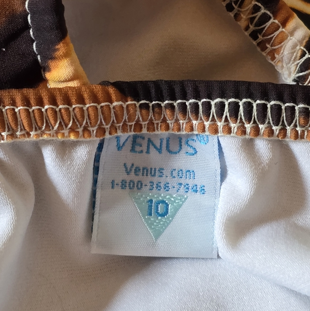 Venus Tiger Monokini - Picture 6 of 7